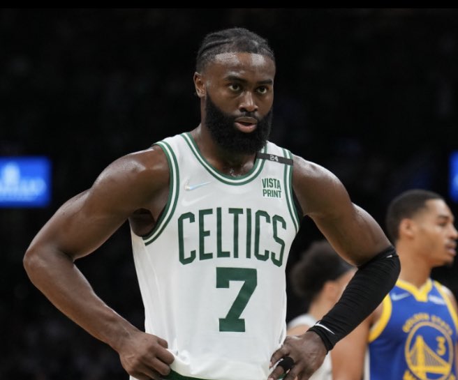Celtics_Cash's tweet photo. Who’s the better player ? 

Like for Jaylen Brown
RT for Khris Middleton https://t.co/nmzugXCUjW