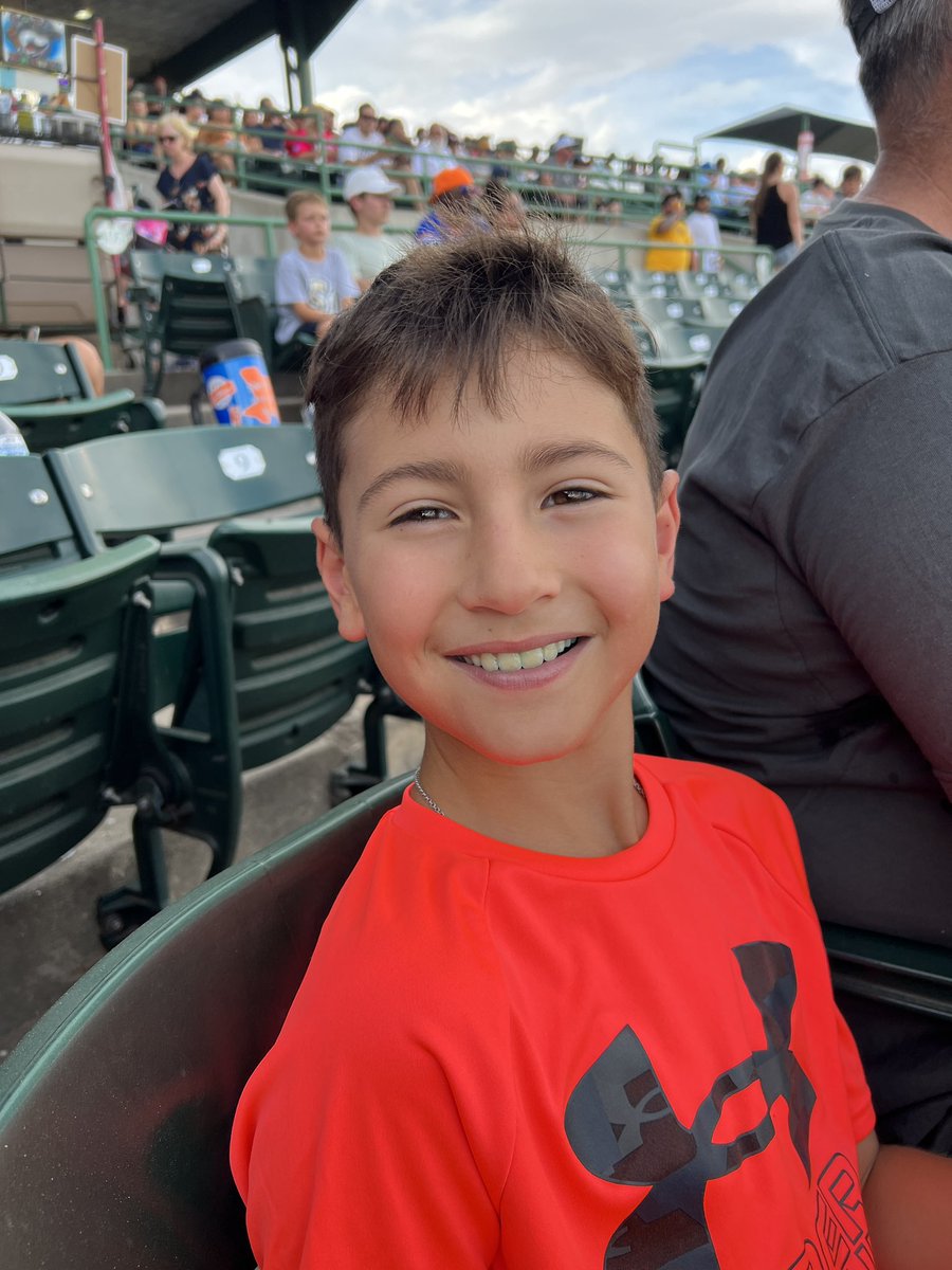 Having fun watching Tatis Jr.!#GreatClipsGreatCuts
