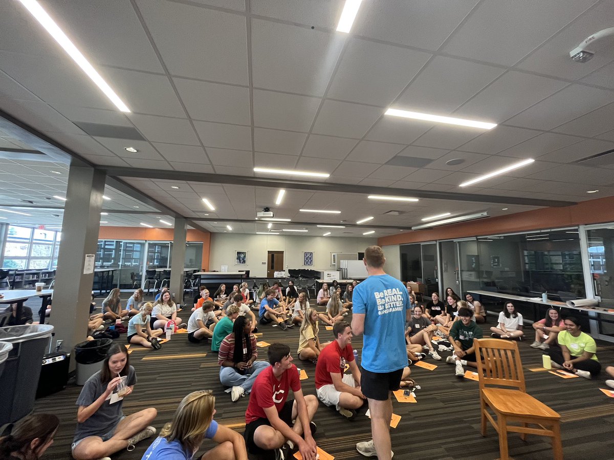 AHSLinkCrew's tweet photo. AHS Class of 2026… We are ready for you! Such an amazing afternoon with Link Leaders preparing for freshmen orientation THIS Friday! @AndersonRaptors https://t.co/ZQm0fXSfyr