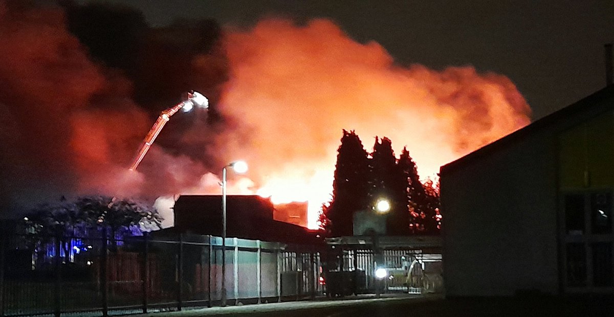 A picture from last night and it really is true what they say not all hero's wear capes 👏❤️‍🔥👨‍🚒👩‍🚒🚒🚒 <a href="/abewdhq/">@Scotfire_EWDAB</a> <a href="/WDCouncil/">West Dunbartonshire Council</a> <a href="/clydebankpost/">Clydebank Post</a>