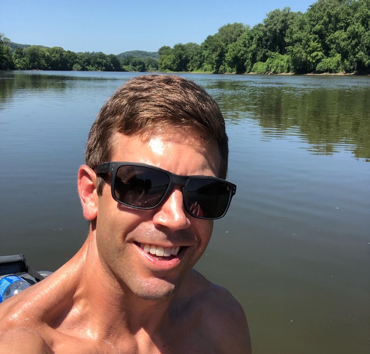 “Now and then we had a hope that if we lived and were good, God would permit us to be pirates.”
Great times with great friends; paddlin’ down the Mississippi!
#marktwain #sup #paddleboarding #mississippi #mississippiriver #riverlife #riverrat #ratpack #pirate