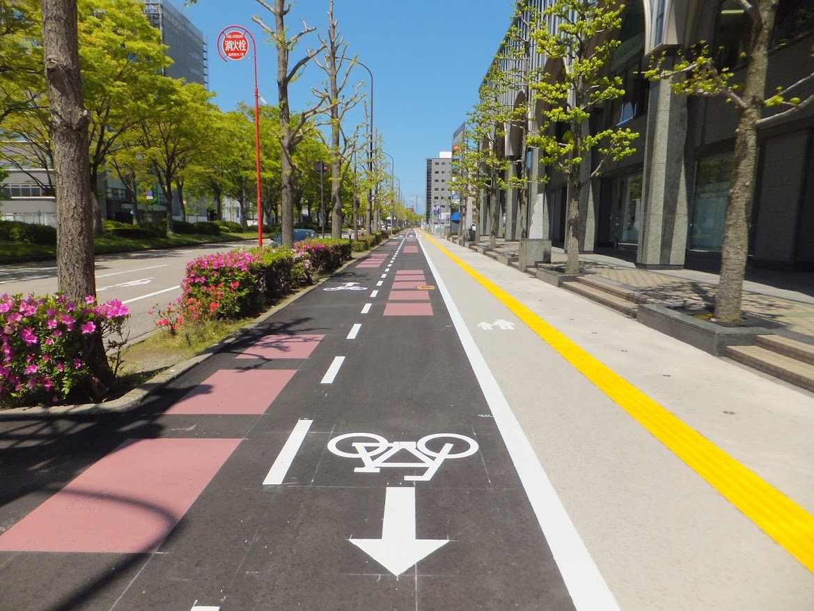 tokyobybike's tweet photo. Recently elected Mayor of @suginami_tokyo, @satokokishimoto has spent over 10 years in Belgium, working in the Netherlands, which gives me faint new hope for cycling infrastructure in Tokyo.

https://t.co/8GG9gOz6pD https://t.co/ZH7lXLMQWq
