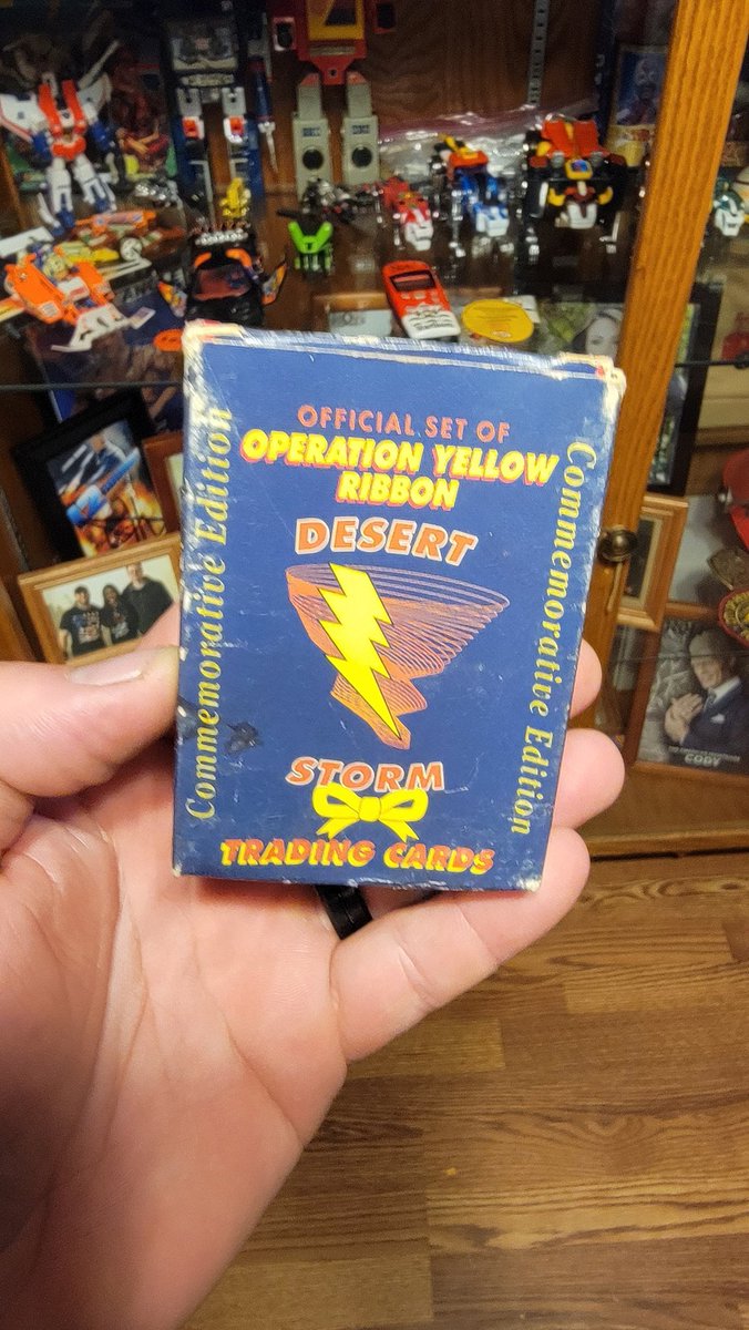 Worm4Life35's tweet photo. @CharlieCRamone do you have this set of cards https://t.co/2o6OBRzxoD