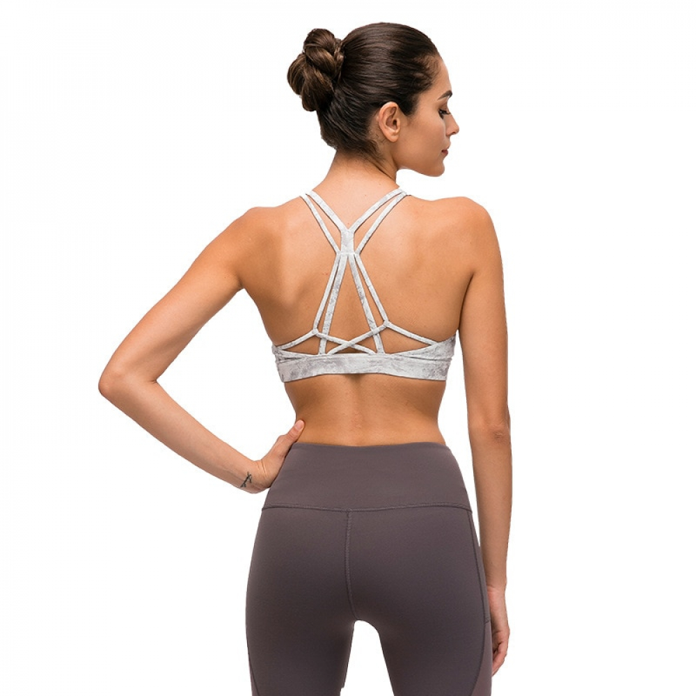 Women's Fitness Yoga Bra #yogalove #namaste #keepfit sporting.ca/womens-fitness…