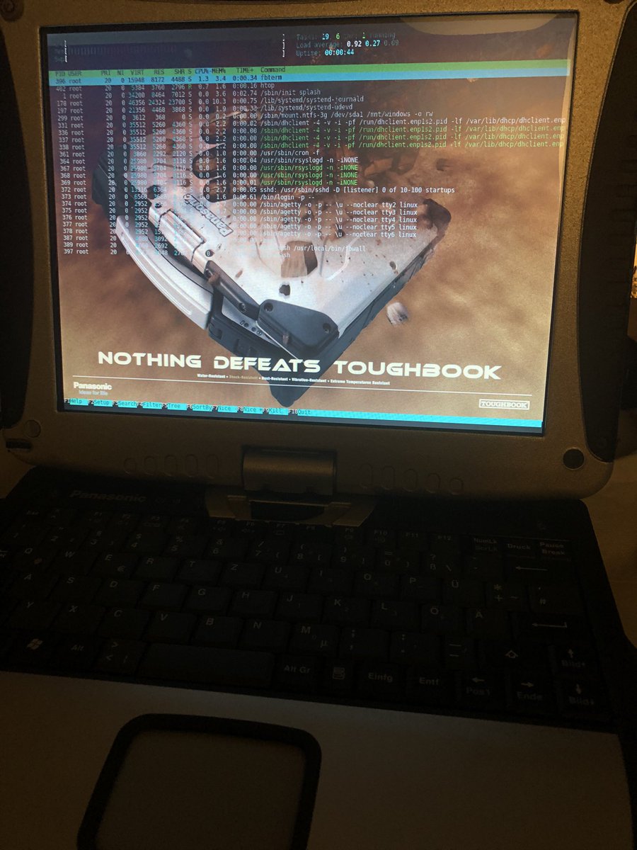e1z02's tweet image. toughbook cf-18 mk1 linux framebuffer console #toughbook #framebuffer #linux