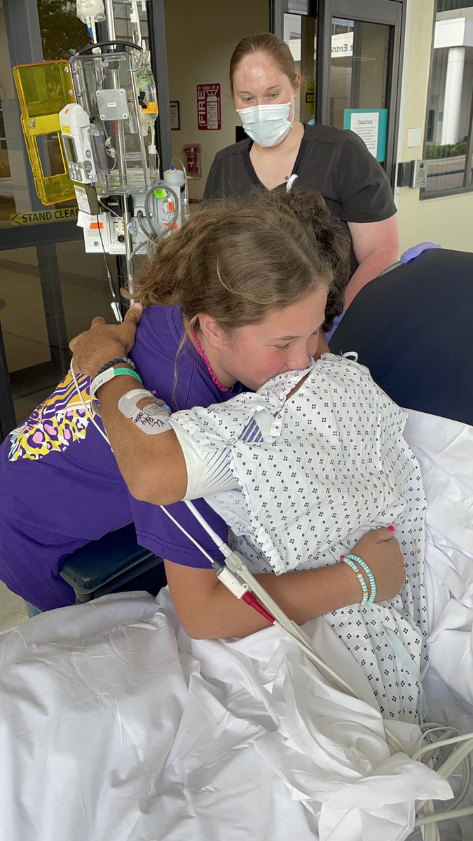ECUJungle's tweet photo. Pretty cool moment arranged by a member of the ECU Health staff (and original Jungle member)!

She arranged to sneak Parker out of the ICU (where only 1 person can be in the Room)

Parker was able to see both of his sisters… Brin and Gracen!

Had to be emotional! https://t.co/H1K1ejaHnR