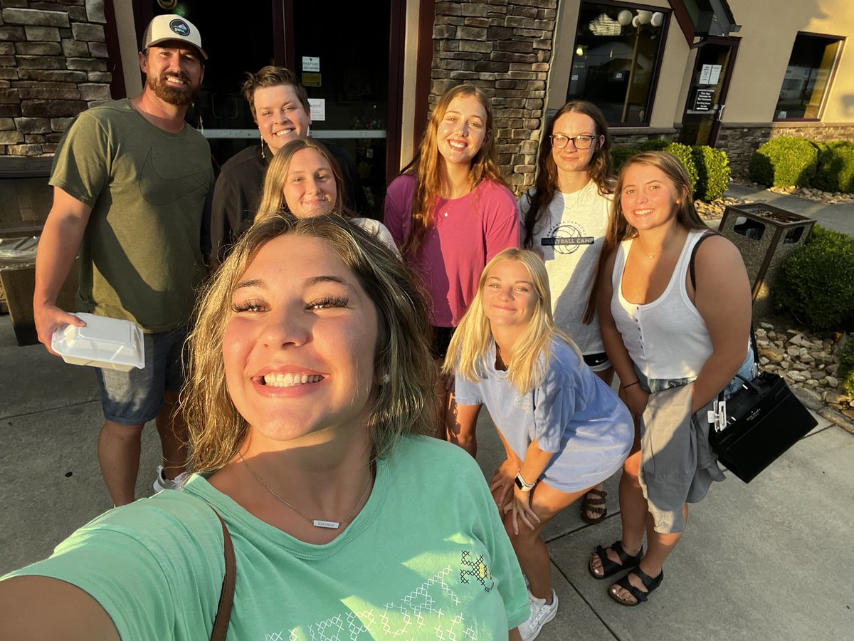 Such a fun evening spending time w/ our Storm alum! They are heading off to college soon and we know they will go do big things! Super proud of these young ladies!