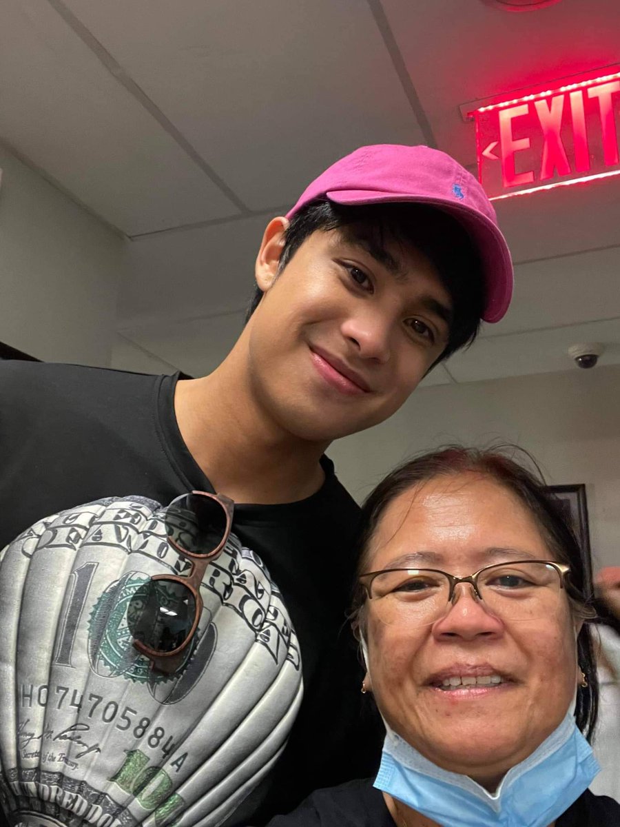 pawwwwwwww10's tweet photo. HUHUHU SANA ALL TALAGA. ❤️ DITO PA LANG YOU CAN SEE HOW GENUINE DONNY AND BELLE IS 😍🖤❤️ 

#DonBelle https://t.co/4Rhf6WCk32