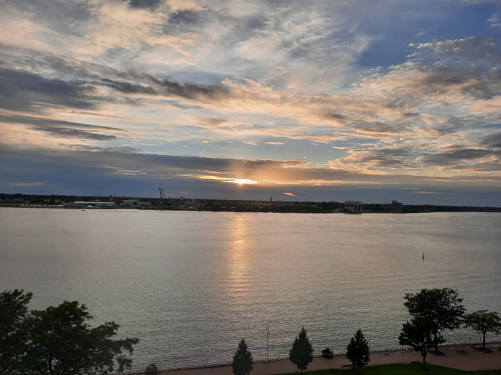 Mayor Mike Bradley On Twitter Moi Feeling Melancholy As The Sun Sets mayor-mike-bradley-on-twitter-moi-feeling-melancholy-as-the-sun-sets