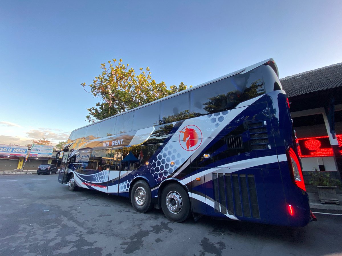 bangun pagi demi line perdana

Unicorn Indorent
400.000
Executive Class 2-1 Deck Atas
Jogja - Jakarta
Laksana SR2DD 
Powered by Volvo B11R
Free 1x Snack + 1x Makan Siang