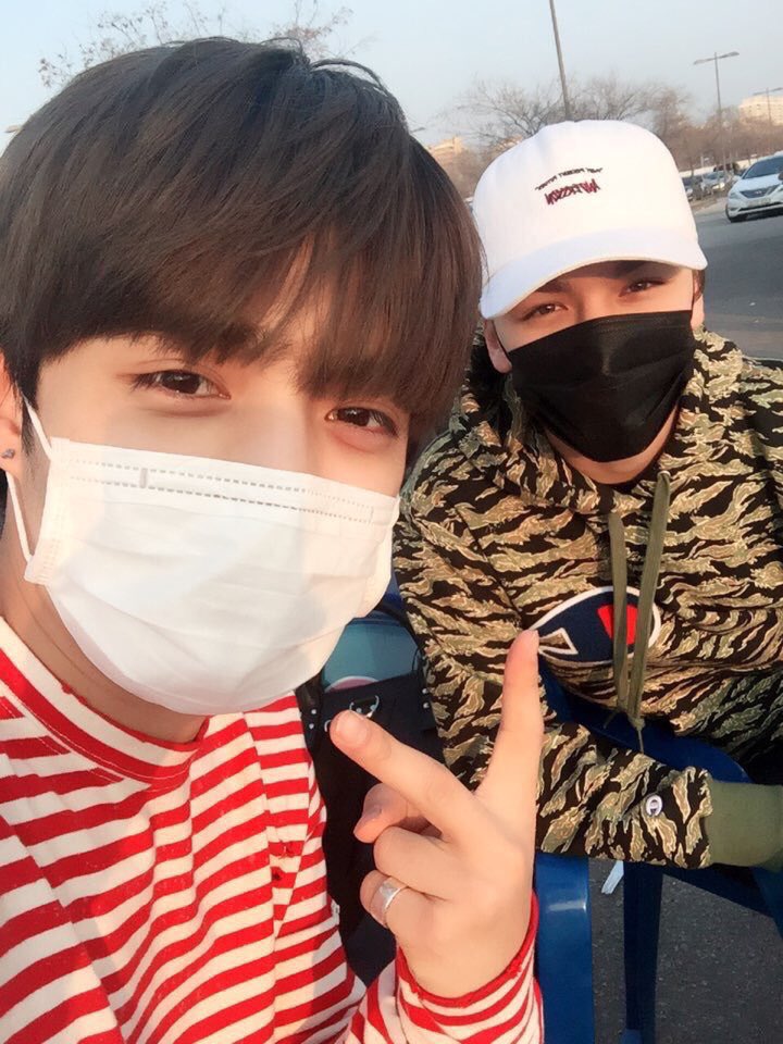 the most recent vercheol selca to exist...

#돌고돌아_다시_찾아온_승철이의계절
#CheersForScoupsDay