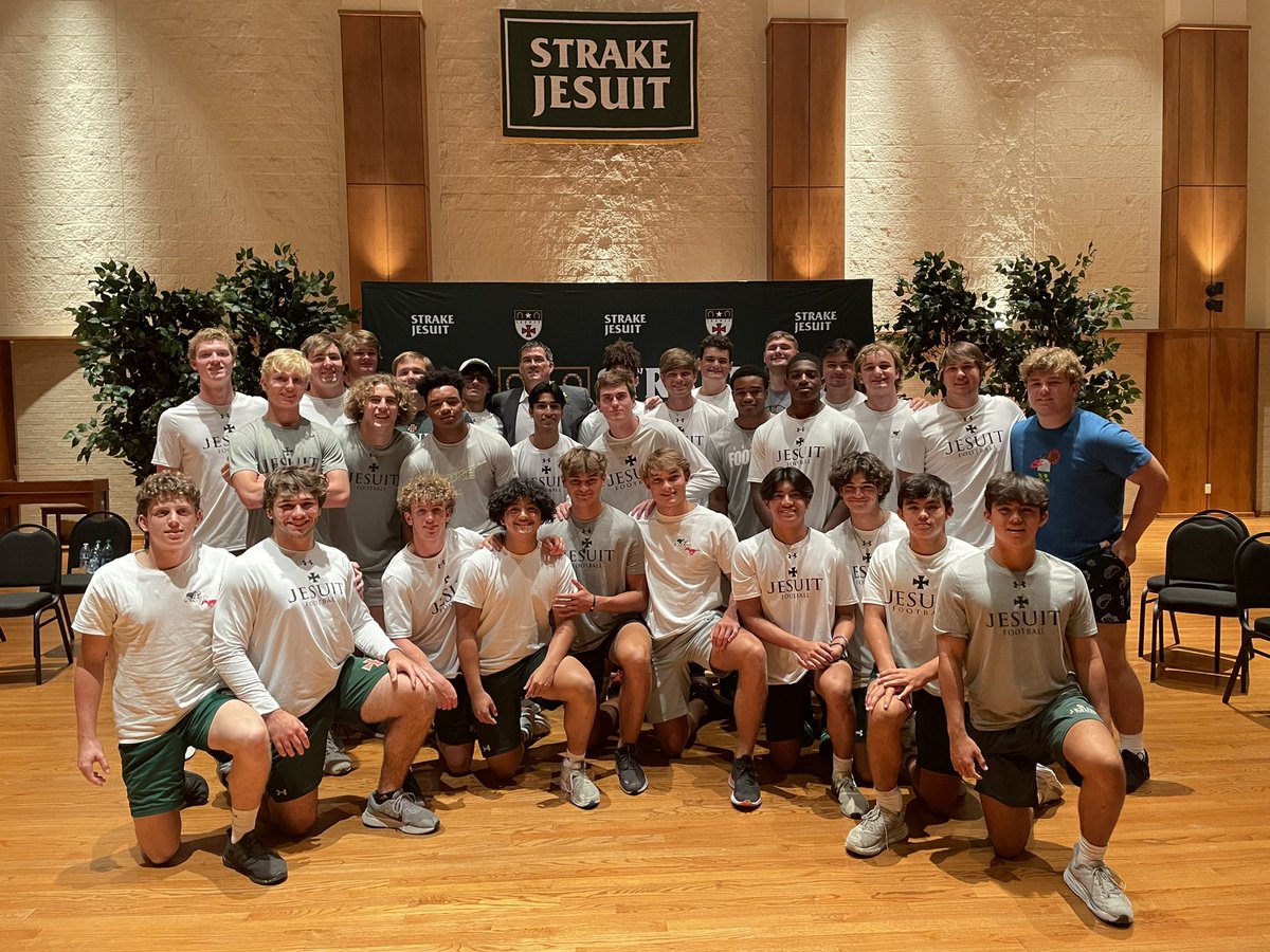 Strake Jesuit Football tweet media