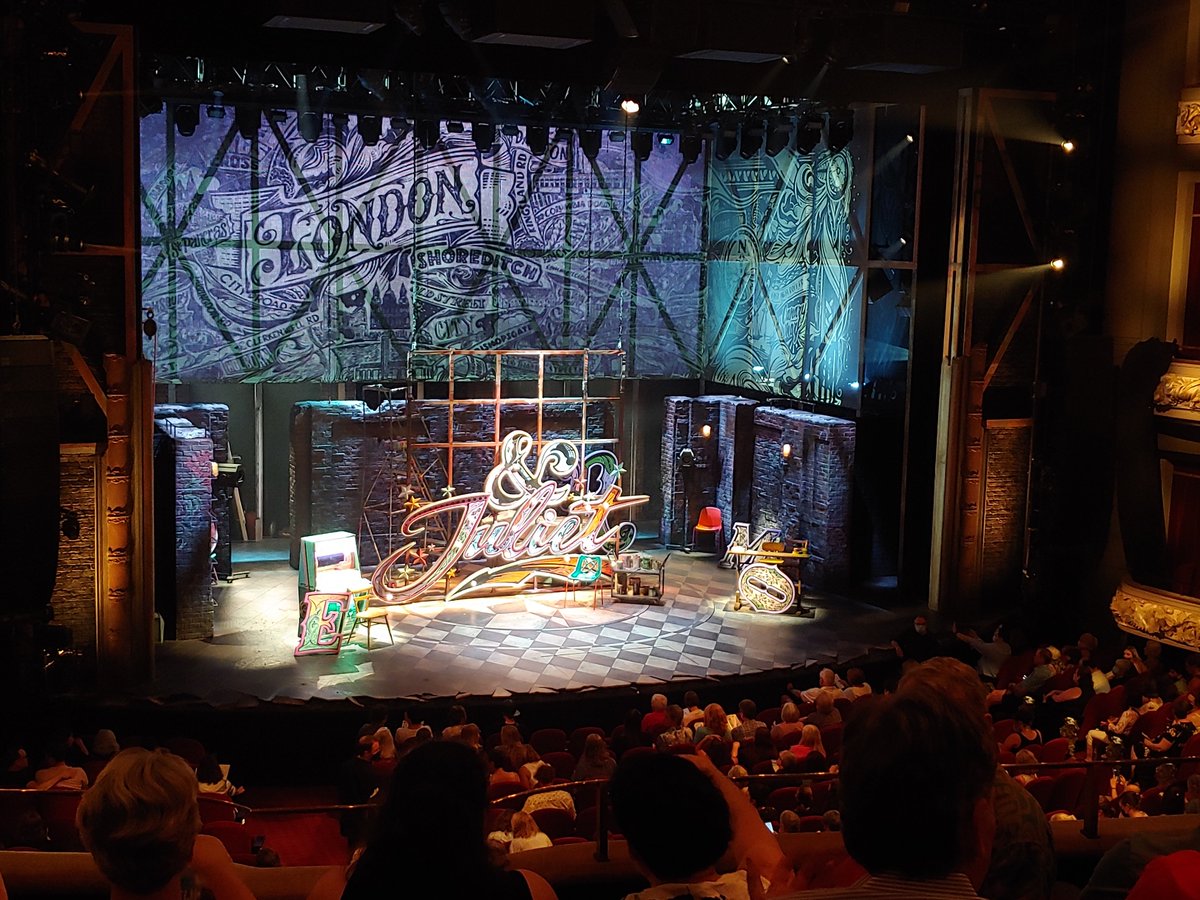 Fun with Shakespeare and co!

#musical #musicaltheatre #musicaltheater