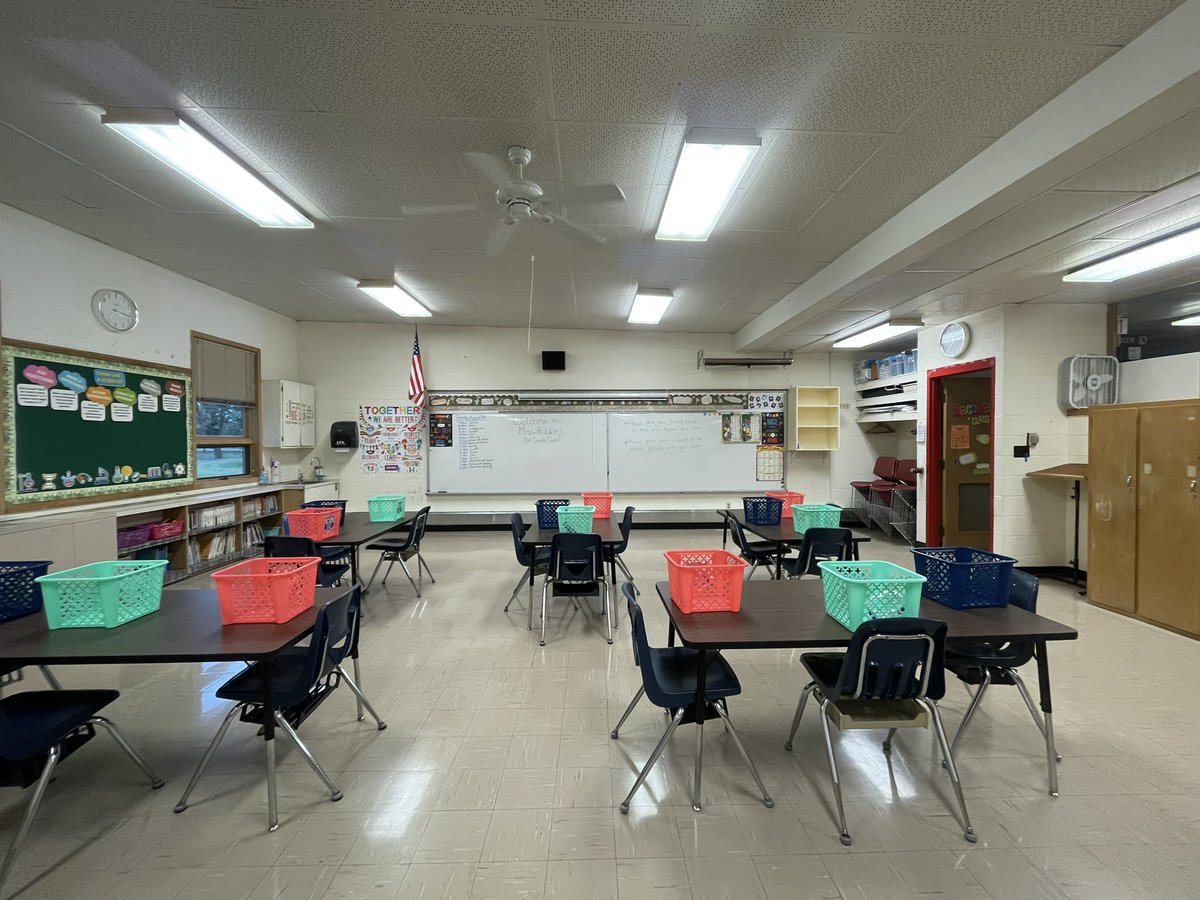 HannaZuli's tweet photo. @Ttice82 I’m a 3rd grade teacher heading into my second year of teaching. I teach all subjects and have students with various levels of needs. I would appreciate a RT or any help I can get on my wish list #clearthelist #teachertwitter https://t.co/4u0jl3HFdj https://t.co/Lr99zB3CUv