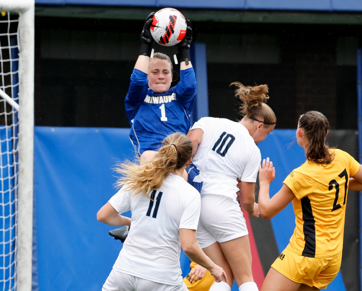 MKE_WSoccer's tweet photo. Next exhibition is Saturday at @RamblersWSOC! https://t.co/D65uo7HoHe