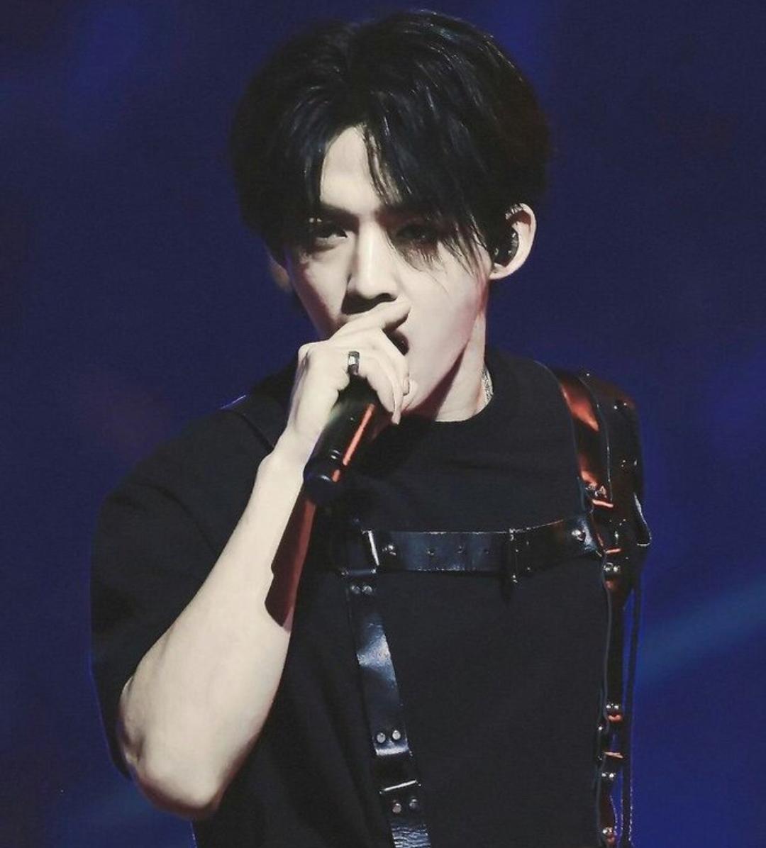 deeplittlething's tweet photo. Happy birthday to the love of my life 🎂🎉💐🎁😘💞
@pledis_17 #Happy_SCOUPS_Day https://t.co/pqlfrNCWCi