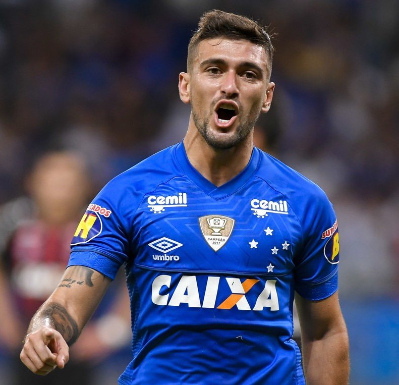 hulkcec's tweet photo. alguém me explica como que o atletico tem mais de 100 anos se o pai dele tem 28 https://t.co/2nLzCg96Z7