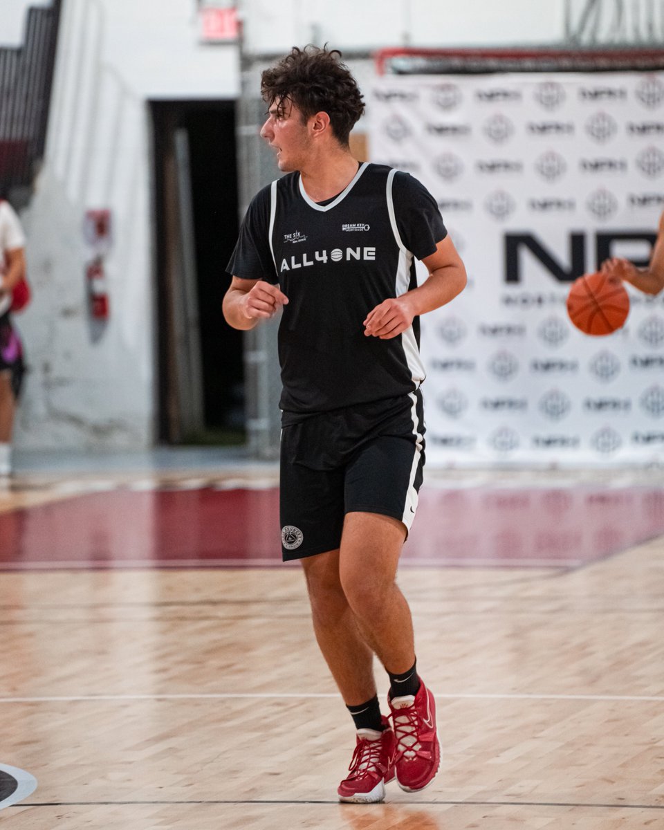 (2024) <a href="/JovanMilicevic9/">Jovan Milicevic 🇨🇦🇷🇸</a> of ALL4ONE came back from Glendale, AZ to sweep both the <a href="/CanadianNIT/">CNIT</a> and the JNF Classic (12-0).

The 6'9 highly touted prospect lived up to all the HYPE &amp; established his place @ the top of the 2024 class. We are looking at HM talent, right before our 👀