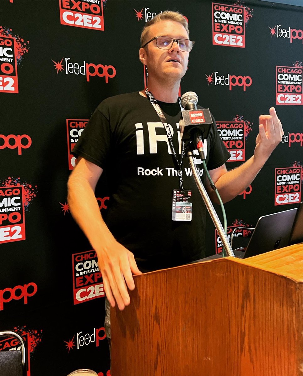 comics_teacher's tweet photo. I would like the thank Jen, Ailysh, and Bob of the Oak Lawn High Fine Arts Department for helping @WeAreLitX at #c2e2 this weekend! 

Great programming and content. Couldn’t ask for a better department! 
#olchspride #teach https://t.co/4Akl4lLkS2