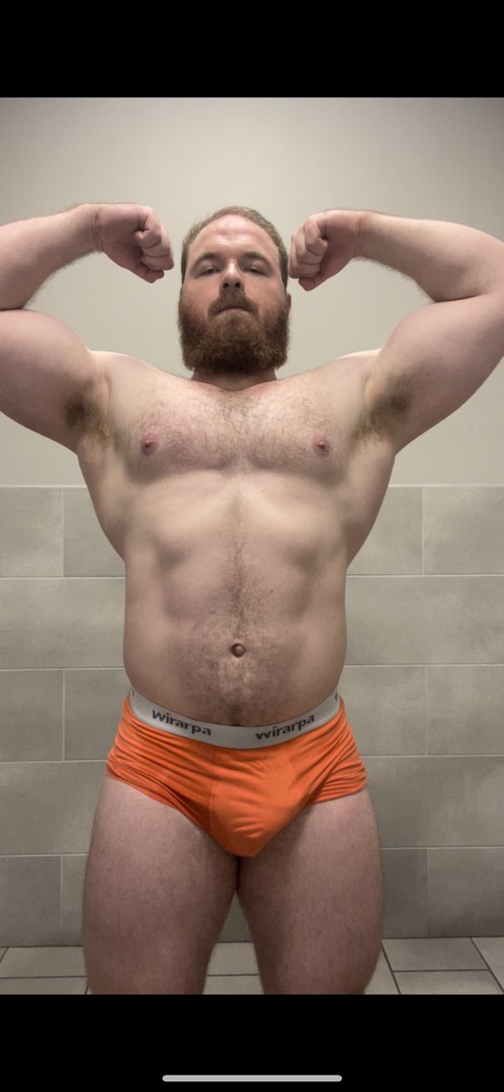 gay sex and D&D on Twitter: "RT @pec_inspector: Leg day but legs not