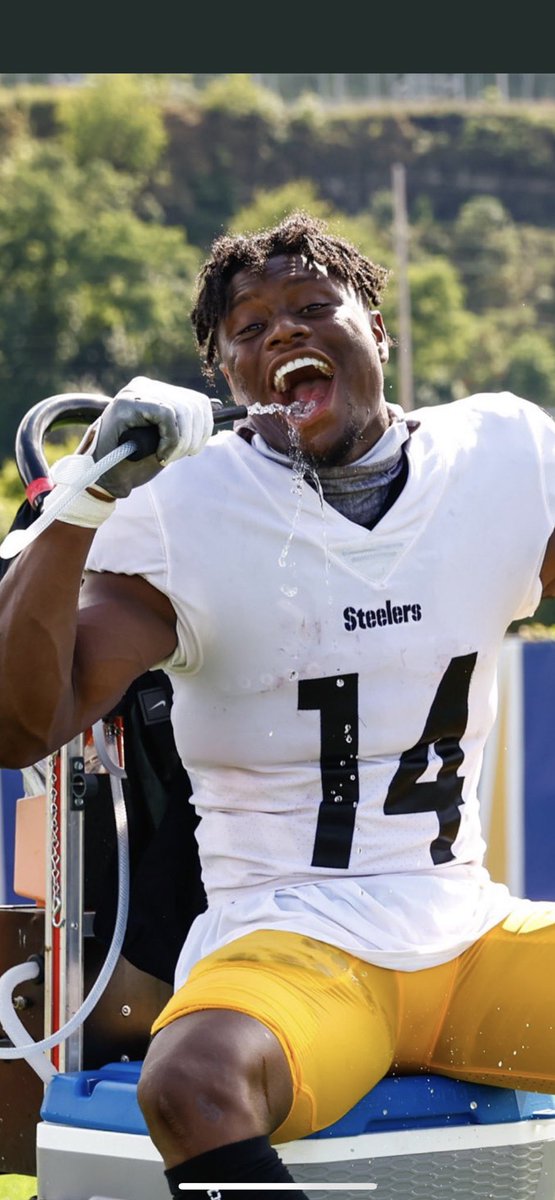 ℂ𝕚𝕟𝕔𝕪 𝔹𝕠𝕞𝕓𝕤💥 tweet media