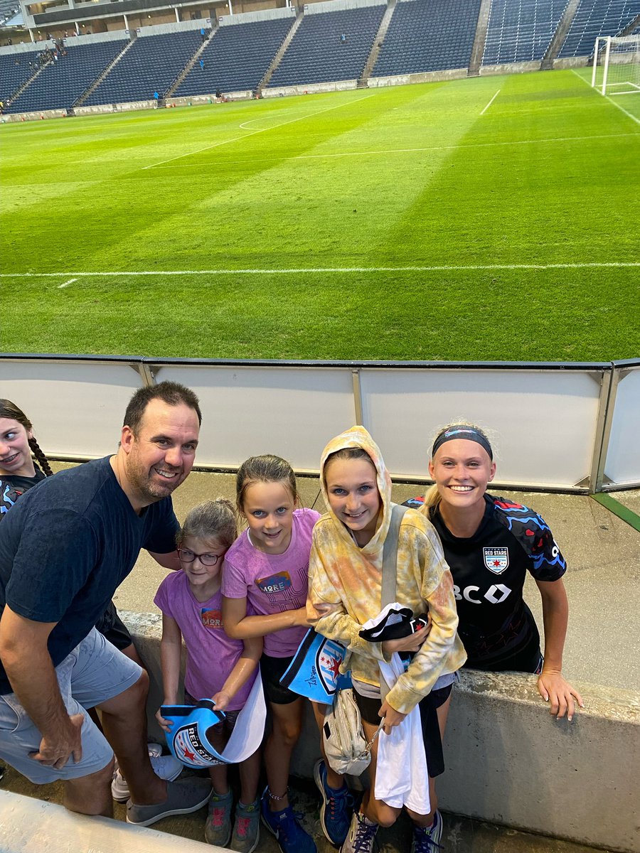 Amazing experience to see <a href="/akowalski_05/">amanda kowalski</a> live out her childhood dream. Hard work, dedication, perseverance, and passion has paid off. #BeALion <a href="/BG_Bison/">BG_Bison</a> <a href="/BGBisonAD/">Buffalo Grove Athletics</a> <a href="/District214/">District 214</a>