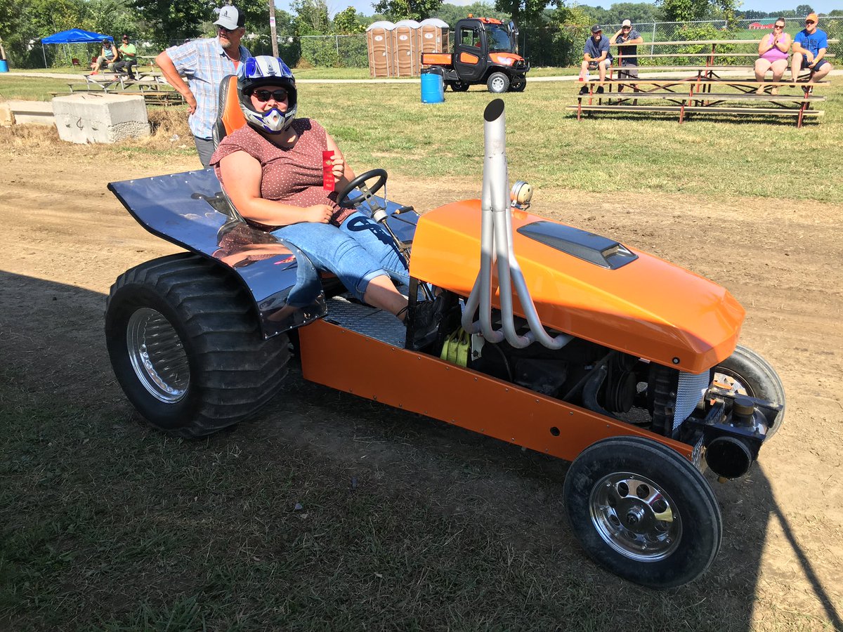 EKGTP's tweet photo. #comberfair2022 #tractorpull #essexkentgardentractorpullers https://t.co/fT3TH3W2YO
