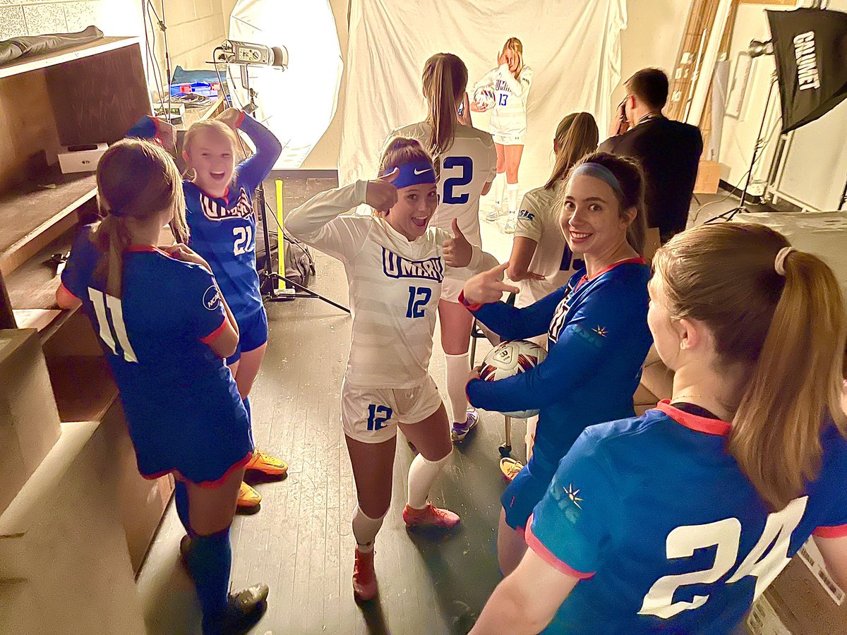 SUNDAY FUNDAY with <a href="/UMaryWSoccer/">UMary Soccer</a>! Back on campus and ready to roll after knocking out head shot and media photos. Training sessions start Monday for the Marauders. #HooksUp #LifeAtMary