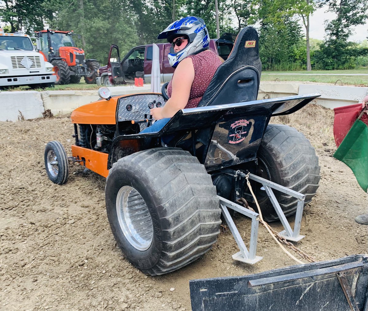 EKGTP's tweet photo. #comberfair2022 #tractorpull #essexkentgardentractorpullers https://t.co/sfCXAkeR5G