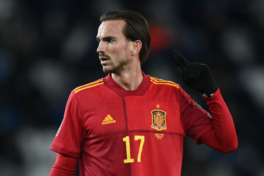 FabrizioRomano's tweet photo. Paris Saint-Germain have full agreement on personal terms with Fabián Ruiz. It's matter of final details with Napoli then deal will be done, Luis Campos on it to anticipate Real Madrid - they want him for free in 2023. 🚨🔵🇪🇸 #PSG

PSG and Napoli, also working on Keylor Navas. https://t.co/gJr0811Bcm