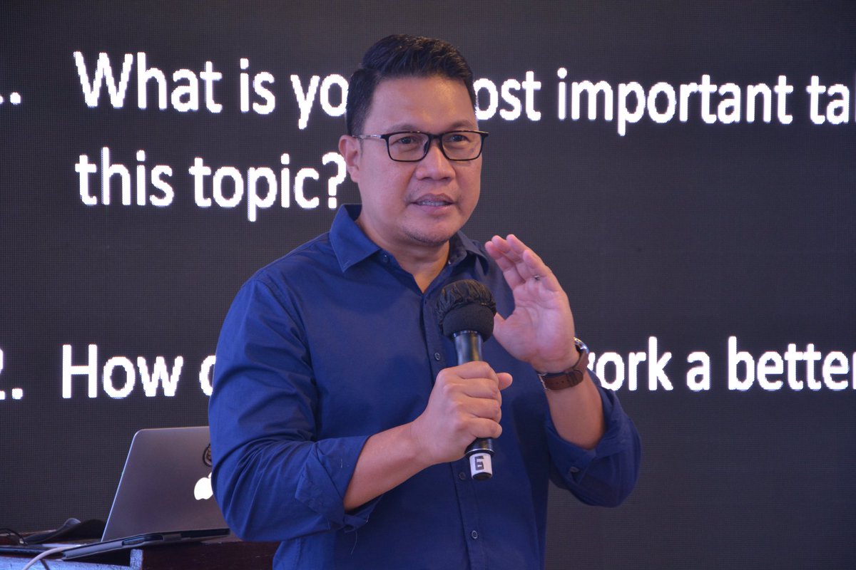 LIGHT_MFI's tweet photo. All LIGHT staff, scholars, and Partner-Mentors attended the LIGHT Annual Retreat for the months of June to August 2022 with the theme, “New Normal, New Opportunities."

Read more - https://t.co/pIadQzzLj9

#NewNormalNewOpportunities #STAYSAFE https://t.co/XsZGdhY07A