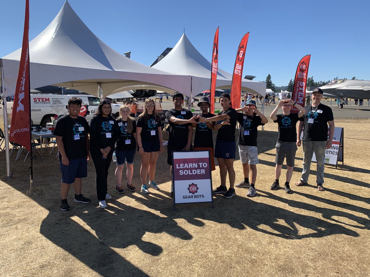GearBotsBC's tweet photo. Thanks to all the amazing volunteers we had in our learn to solder and #coding #robots #STEM booths at the ⁦⁦@AbbyAirshow⁩ this weekend.  Amazing role models for kids of all ages😁 ⁦@goUFV⁩ ⁦@UFVTrades⁩ #MakerEdBC https://t.co/75oAchFSes