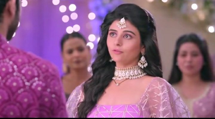 Dusre shows mein jaha jagah nahi hoti waha bhi couple dance ghussa dete haii or hamare show mein situation ho be to to bas Kuch nahi dikhate..😐 Milta hai to Bas Thega !!!!! 🙃😜😣
<a href="/cockcrow_shaika/">Cockcrow & Shaika Entertainment</a>
Why this ?
<a href="/joshimanan_/">Manan joshi</a>
<a href="/rughani_yesha/">Yesha Rughani</a>
#KabhiKabhieIttefaqSey 

#Anugun