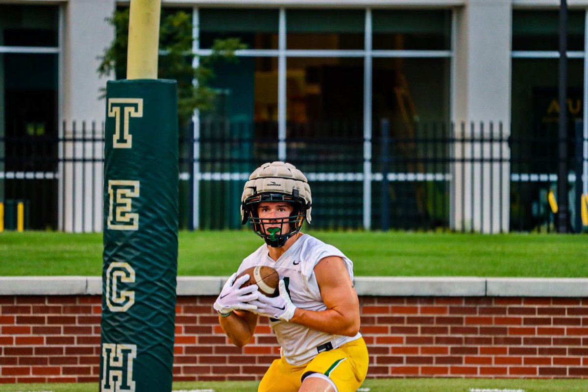 Fall Camp for Wonder Boys 🏈 has started and practice 1️⃣ is in the 📚

😤🟩🟨 📸

Full album ➡️ arkansastechsports.zenfolio.com/p750717228?cus…

#FightOn | #LinkItUp