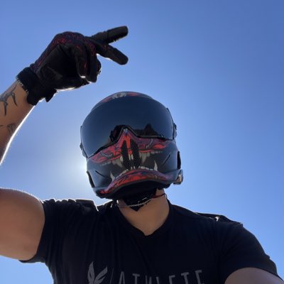 rtkalexbby's tweet photo. #NewProfilePic https://t.co/zjZFqiEgjf