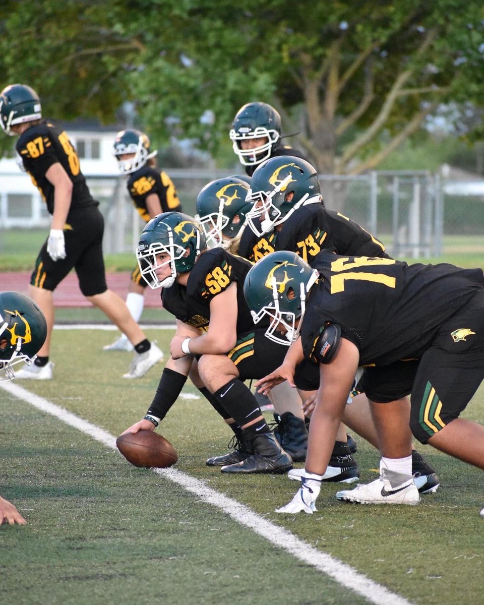 coachrickards's tweet photo. Green and Gold Game. Excited for these players. https://t.co/PDBcr5ipaZ