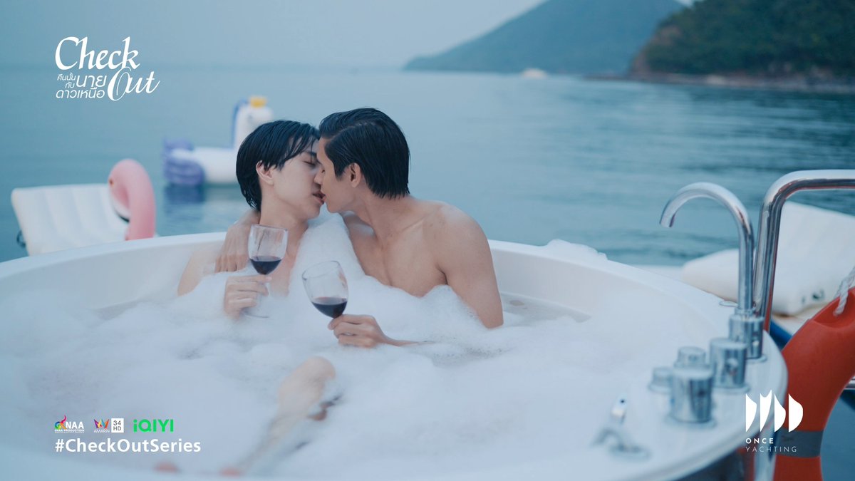 iQIYI_Thailand's tweet image. ทริปเที่ยวทะเลครั้งนี้ น้ำทะเลที่ว่าเค็มก็หวานได้😊 #CheckoutEP9

#CheckOutSeries #คืนนั้นกับนายดาวเหนือ 
ดูออนไลน์เวอร์ชัน​ UNCUT ทุกวันเสาร์ 23.30 น.บนแอป​ iQIYI และเว็บ​ iQ.com ที่เดียวเท่านั้น 
📲ดูบนแอป : s.iq.com/nrpuc

#iQIYI #9NaaProduction