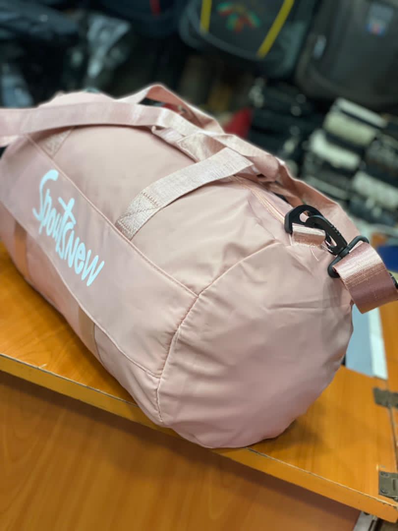 Eng_SirLi5am's tweet photo. I'm the @Thebag_plug and this is my hustle .. RETWEET KINDLY
Dm +256701519048 For authentic original travel and office bags 🎊❤
#MondayMotivation #RETWEET #HustleEveryday #Twitter #Uganda #kampala #bagplug #bags https://t.co/GExwkYxAfL