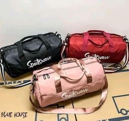 Eng_SirLi5am's tweet photo. I'm the @Thebag_plug and this is my hustle .. RETWEET KINDLY
Dm +256701519048 For authentic original travel and office bags 🎊❤
#MondayMotivation #RETWEET #HustleEveryday #Twitter #Uganda #kampala #bagplug #bags https://t.co/GExwkYxAfL