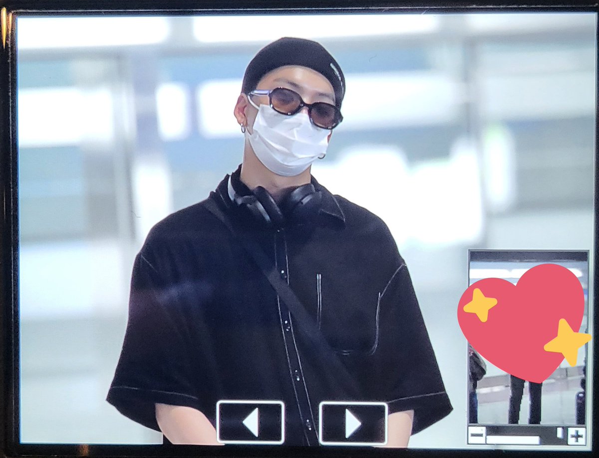h_h1104's tweet photo. 220808 NRT  출국(@DIA_CRUNCH) #호 #현호 #디크런치 https://t.co/uevZgse9AY