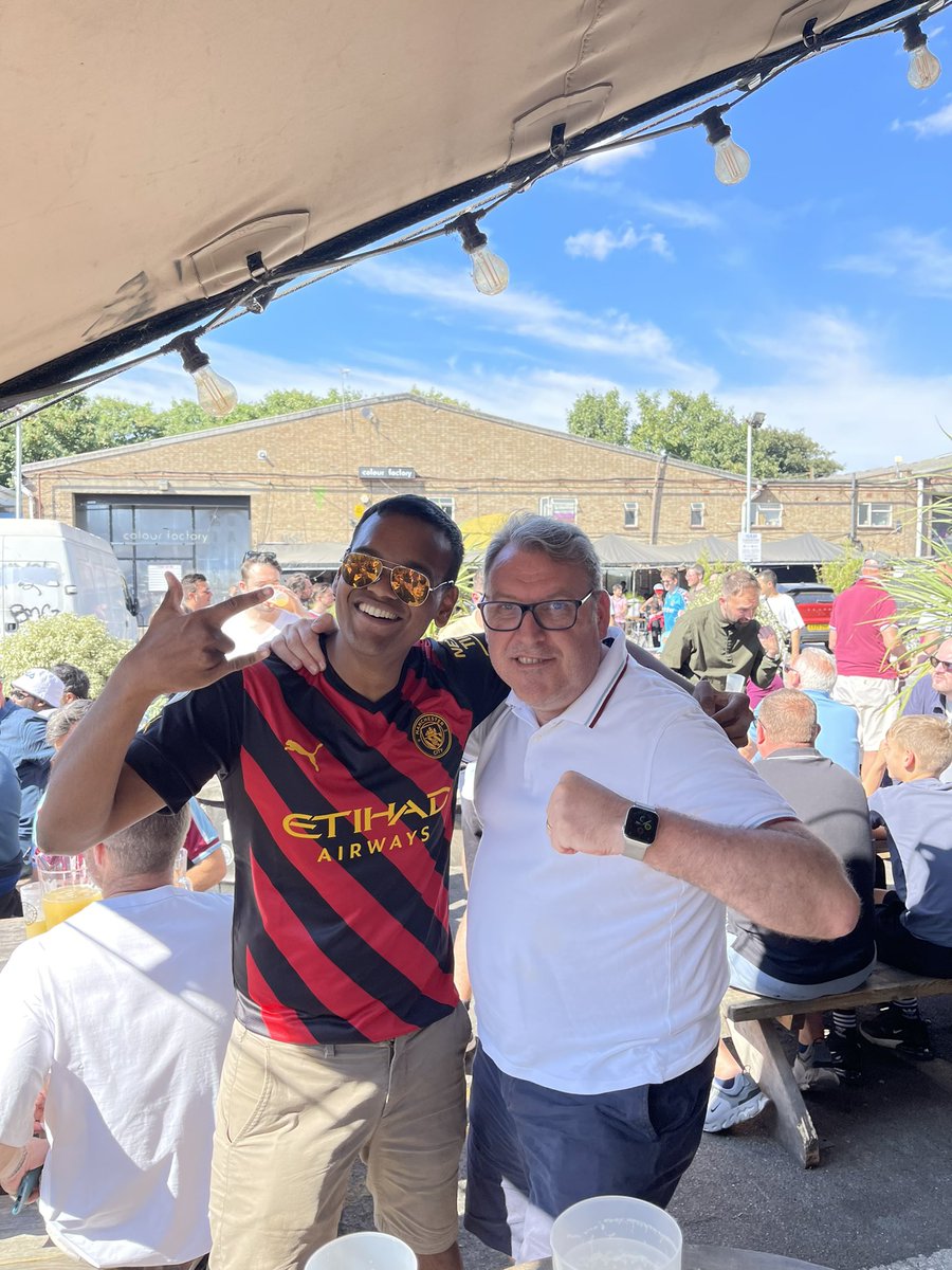 realbsadasivan's tweet photo. Wonderful to have football back again and it was great to see @ManCity make the perfect start to the new campaign at a very tricky ground! Well worth the verbal abuse from @leehosking before kick off😝😅 https://t.co/sfnOBYapUV
