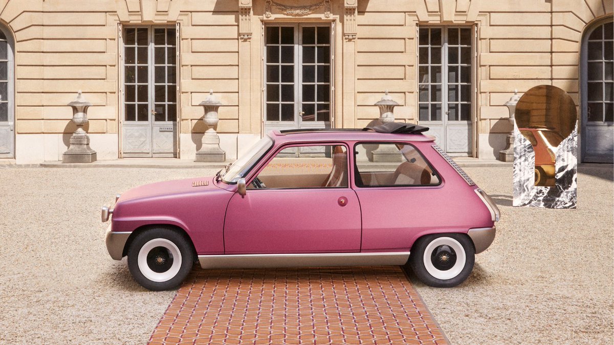 TramicarES's tweet photo. Este año se cumple el 50 aniversario del icónico #Renault5. ¿Lo recuerdas? 🤩

Para conmemorarlo, Renault y el diseñador #PierreGonalons han reinventado el modelo y han lanzado el Renault 5 Diamant, un show-car eléctrico.

¿Cuál te gusta más? ¿La versión antigua o el nuevo? 😉 https://t.co/Zg8viROnSg