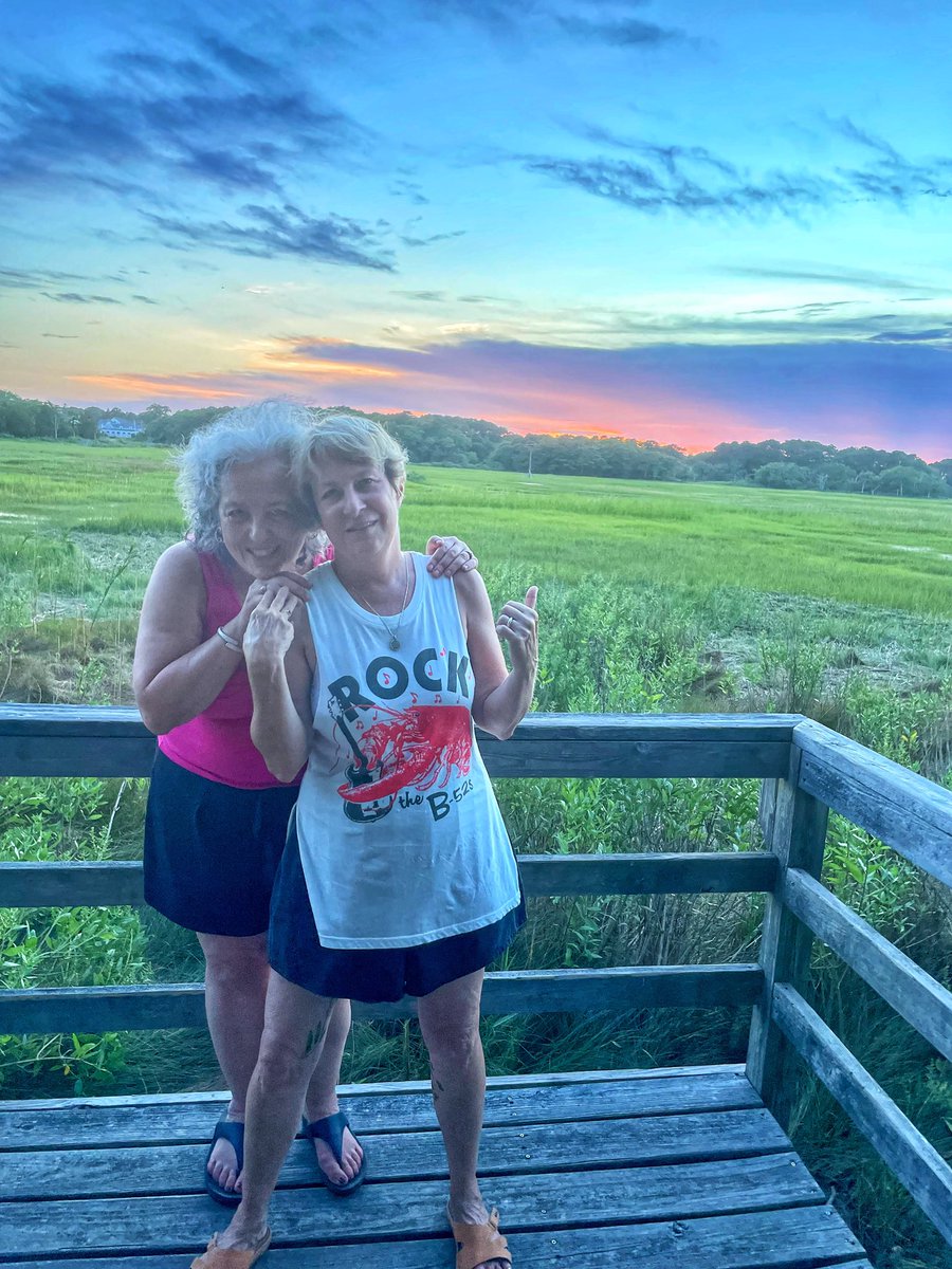 Just a couple PGY35s who have been BFFs since internship ❤️