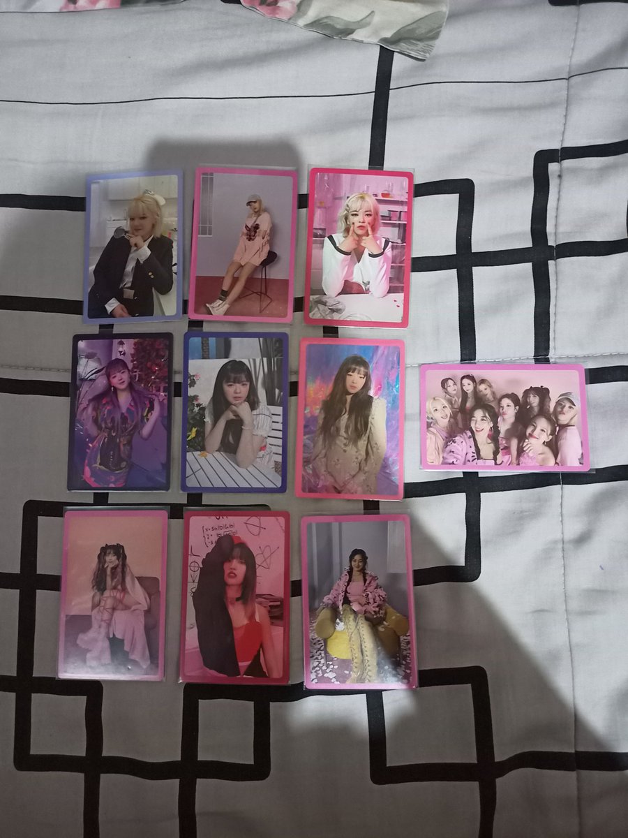 _zycart's tweet photo. @strawiecakes 120 each album pc 
25 each fol pob
20 each tol pob https://t.co/447zo01dXP