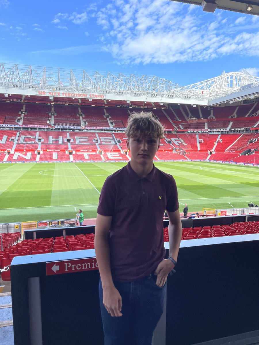perry_pmk's tweet photo. What weekend! My Son Oscar’s first visit to Old Trafford #uta https://t.co/p1qD5noWSW