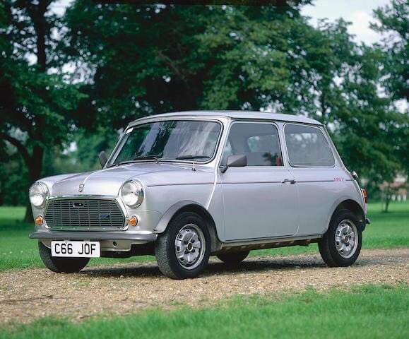 miniphernalia's tweet photo. It’s Monday, this is a #Mini25, it means one thing and one thing only. It’s #MiniMonday people and don’t you know it! - https://t.co/d4rytEj90C https://t.co/Auf9edOZlu