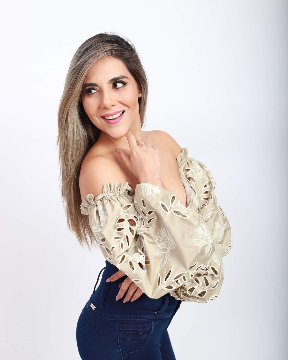 ODRAELISSA's tweet photo. ODRI OSUNA
Conductora, Actriz y Bailarina profesional de Danza Jazz https://t.co/Nb5wXkgvgh