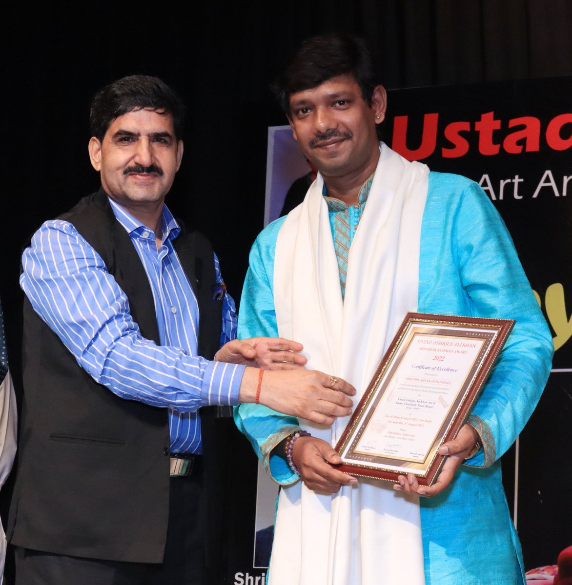 tablashiv's tweet photo. Recieving Shikshak Samman Award for Tabla from Joint Director of  IB , Shri Kishore Kumar Sharma ji. https://t.co/OoU7semp6U