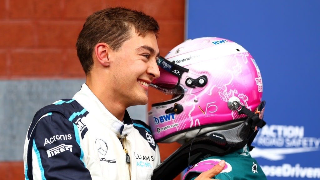 Russell_63x's tweet photo. Happy #f1twtselfieday with two of my favs 💙 

Interactions are okay x https://t.co/sI70QlarXj