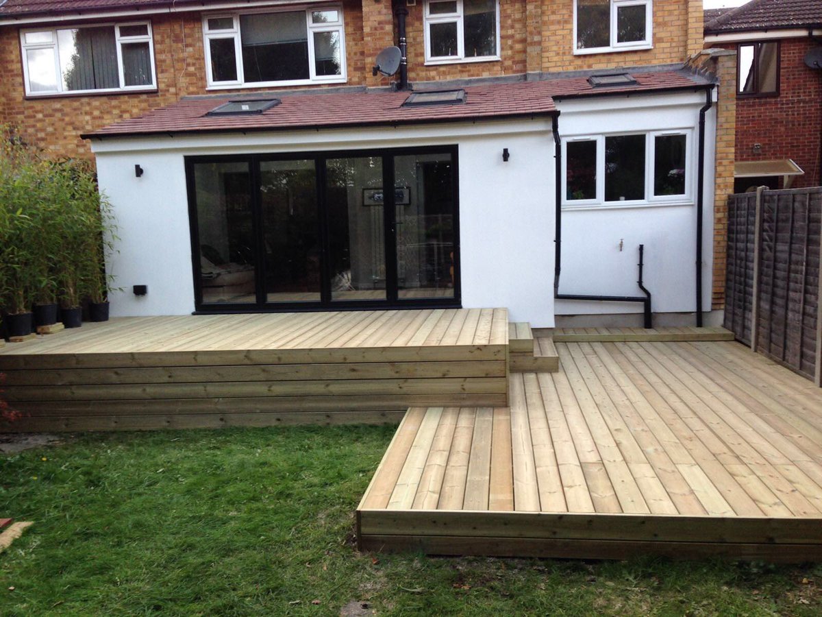 CJLandscapes's tweet image. #decking #softwooddecking #deckinginstaller #eastlondon #westessex #walthamforest #redbridge #newham #towerhamlets #deckinstallation #deckingcontractor #deckingservices #gardendecking #landscaper